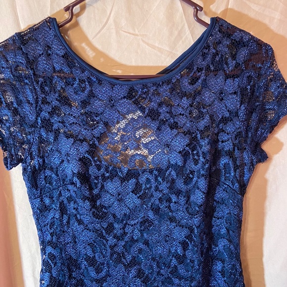 Dress - Picture 3 of 3